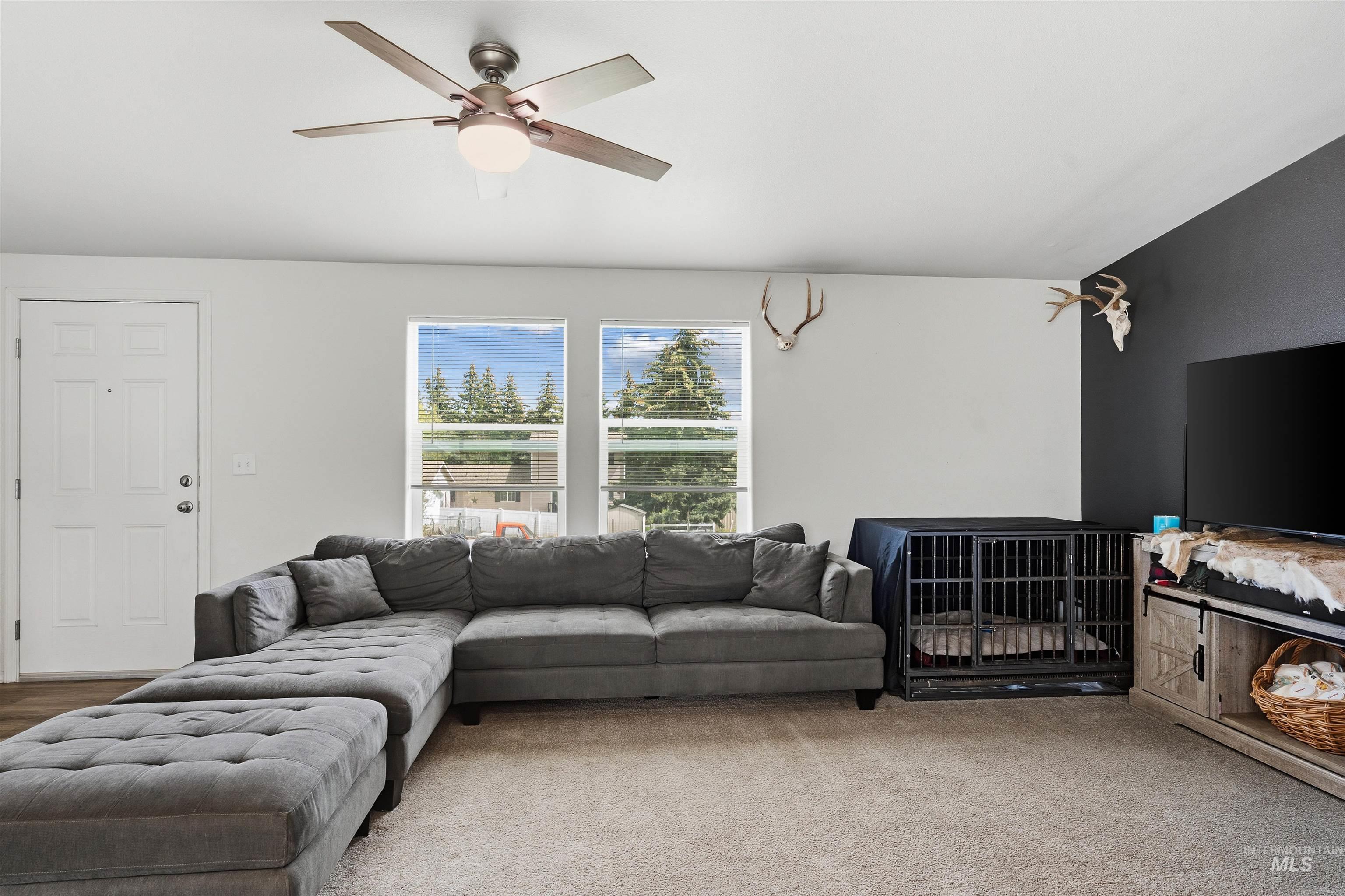 302 3rd Ave, Craigmont, Idaho 83523, 3 Bedrooms, 2 Bathrooms, Residential For Sale, Price $295,000, 98983850