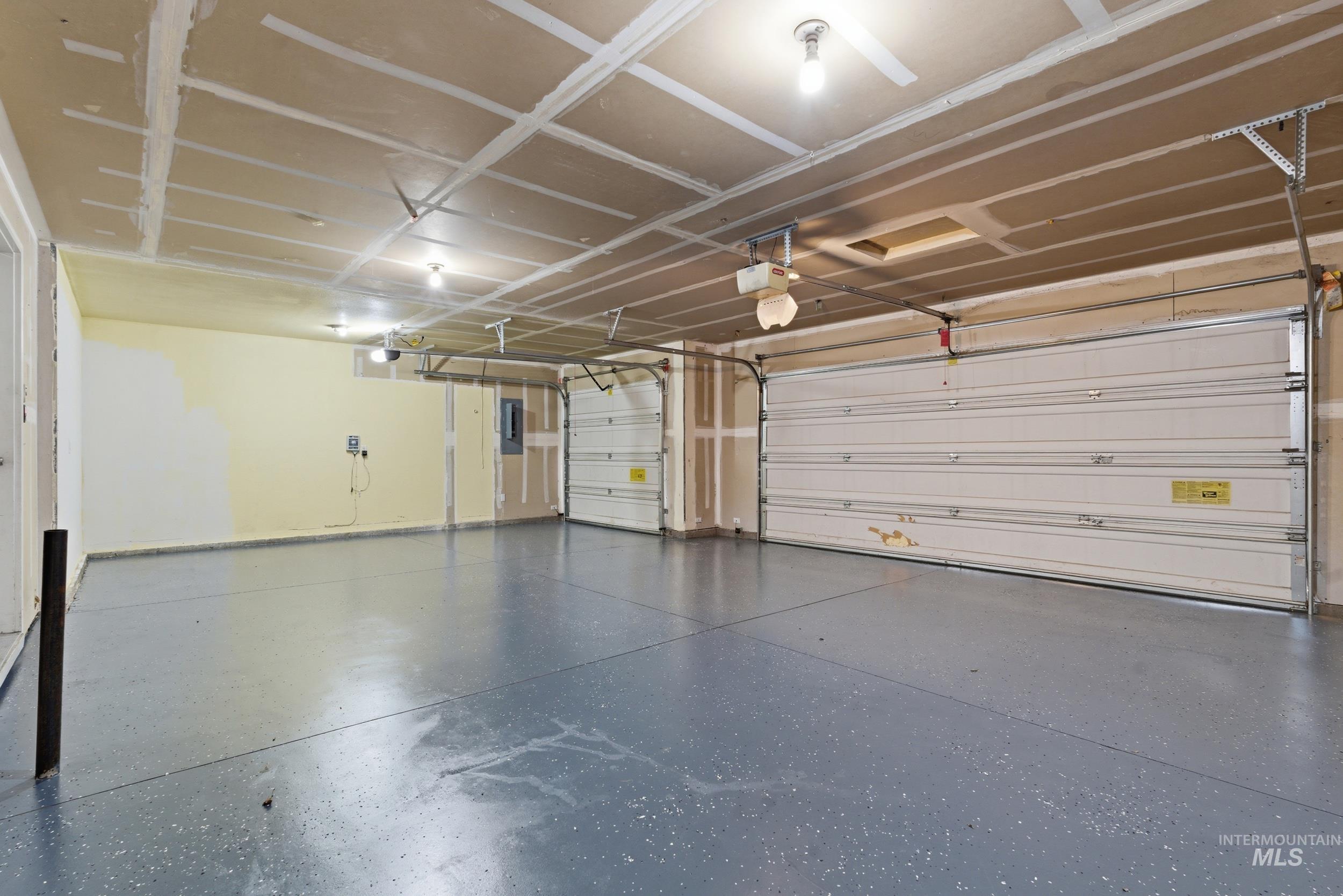 2200 W Lake Pointe Ct., Nampa, Idaho 83651, 4 Bedrooms, 3.5 Bathrooms, Residential For Sale, Price $429,900, 98983853