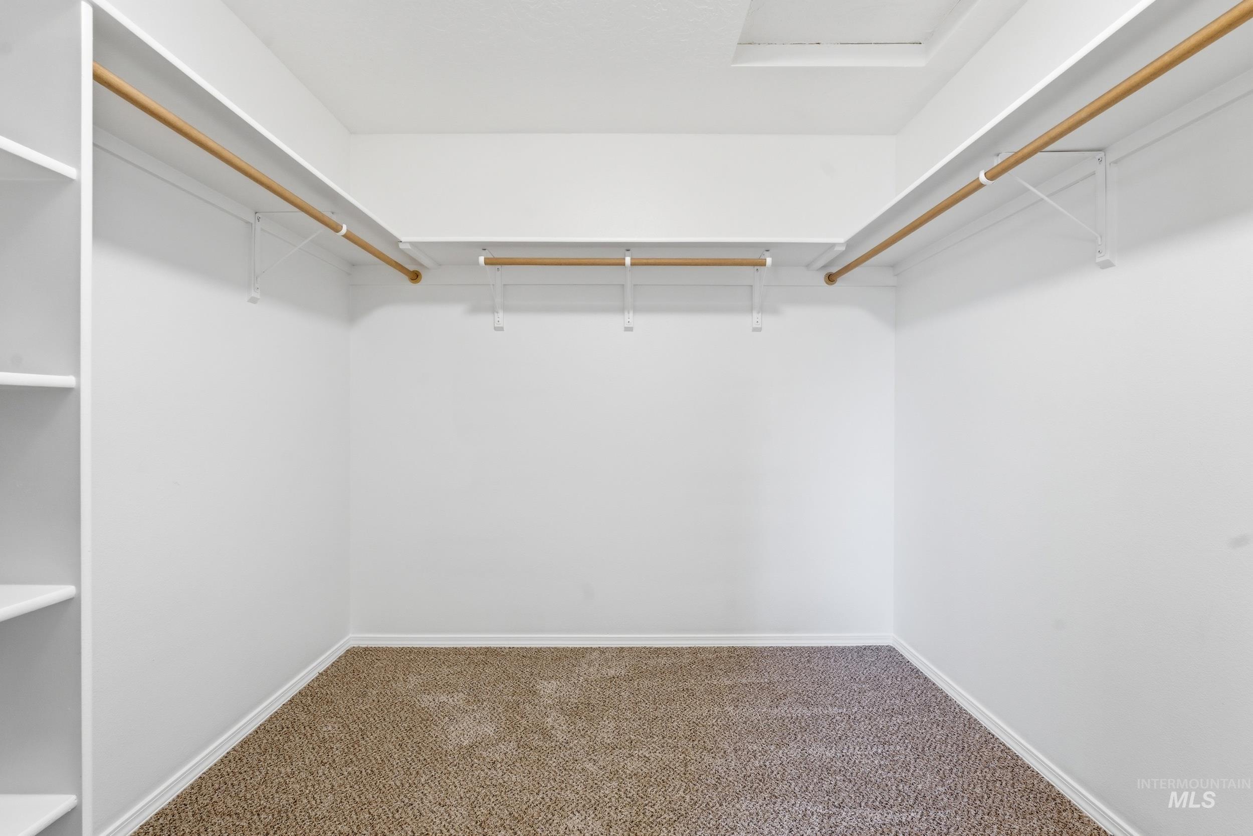 2200 W Lake Pointe Ct., Nampa, Idaho 83651, 4 Bedrooms, 3.5 Bathrooms, Residential For Sale, Price $429,900, 98983853