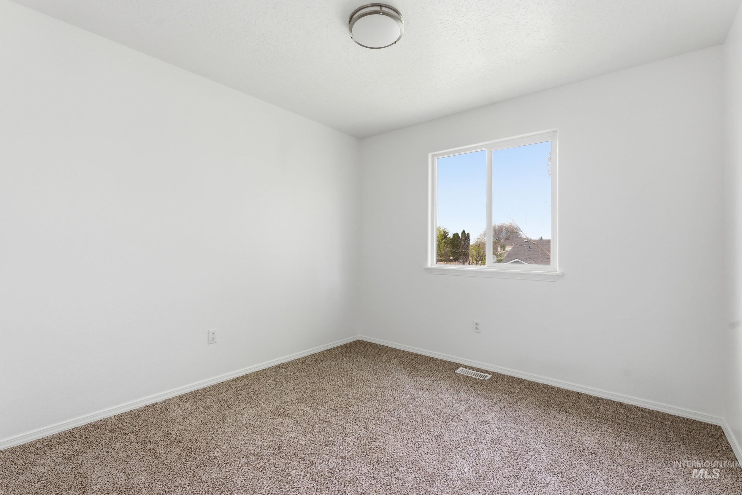 2200 W Lake Pointe Ct., Nampa, Idaho 83651, 4 Bedrooms, 3.5 Bathrooms, Residential For Sale, Price $429,900, 98983853