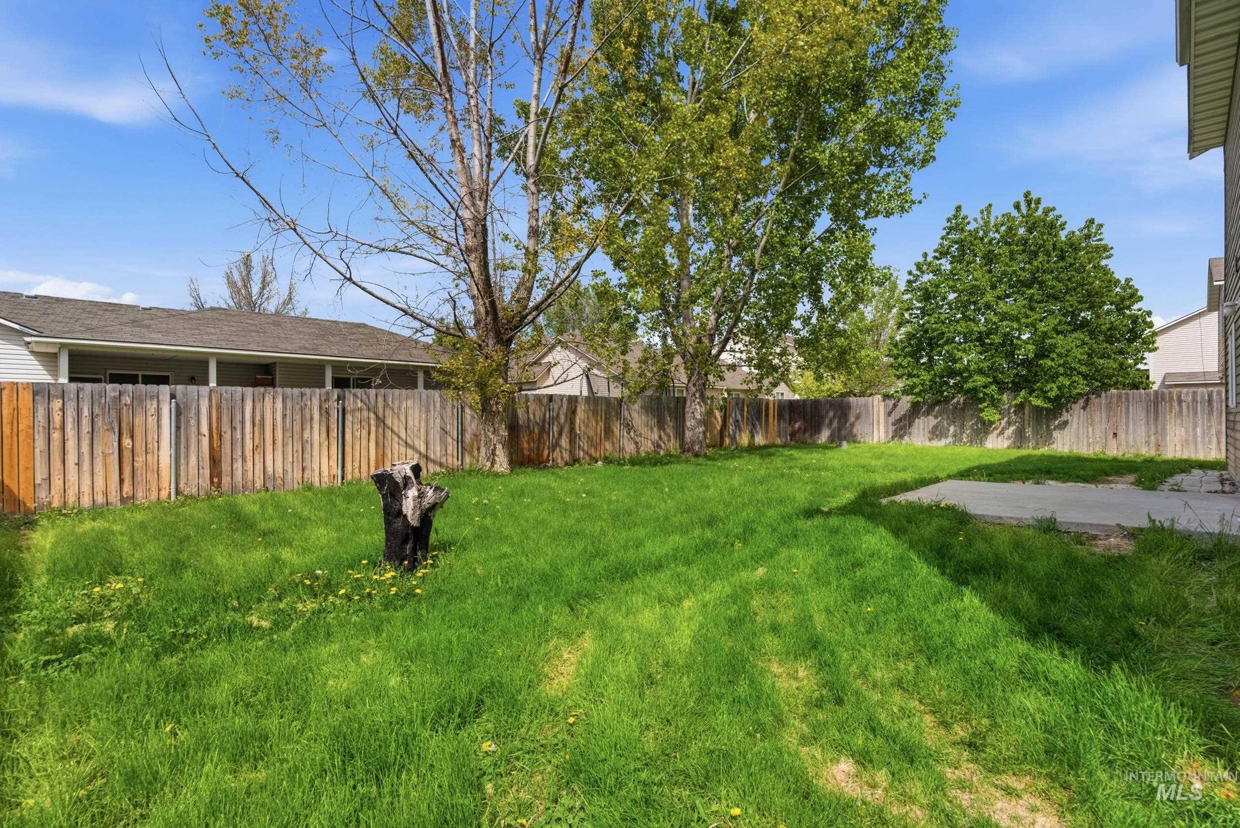 2200 W Lake Pointe Ct., Nampa, Idaho 83651, 4 Bedrooms, 3.5 Bathrooms, Residential For Sale, Price $429,900, 98983853