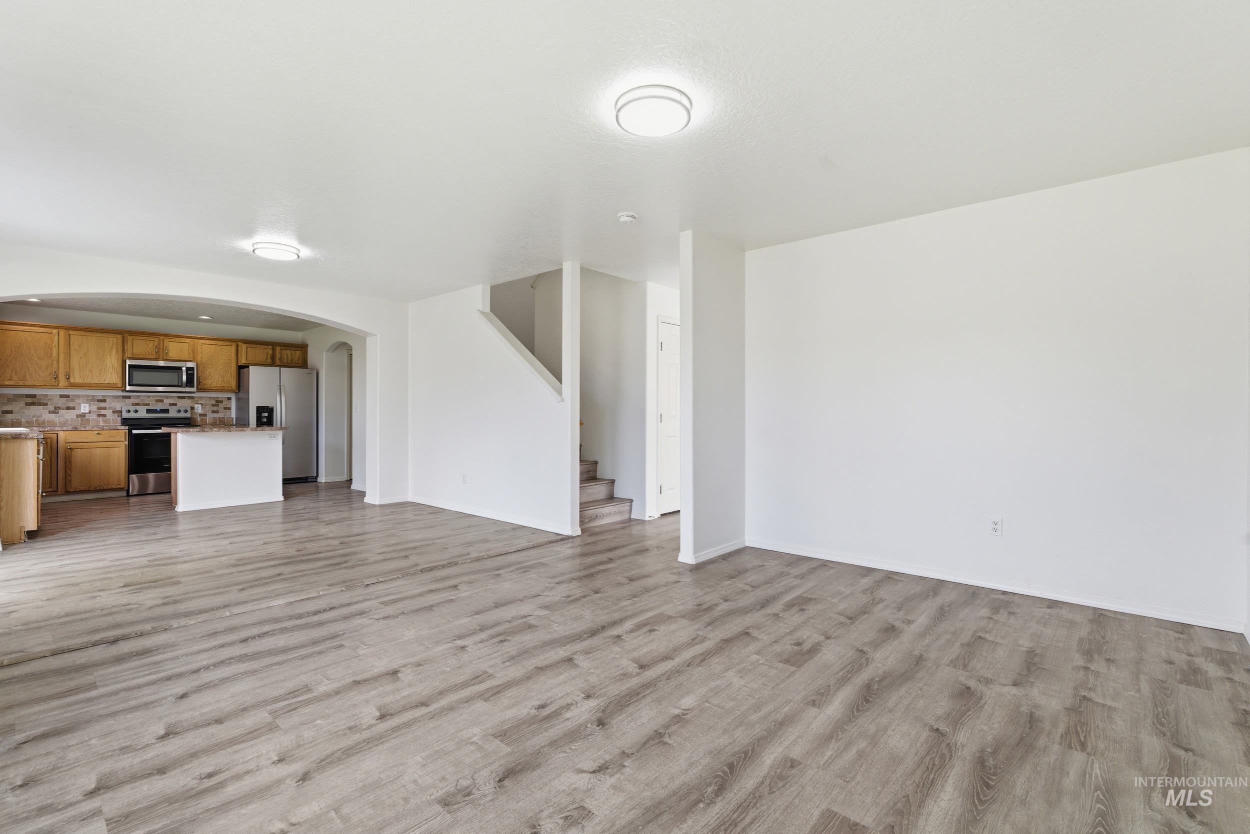 2200 W Lake Pointe Ct., Nampa, Idaho 83651, 4 Bedrooms, 3.5 Bathrooms, Residential For Sale, Price $429,900, 98983853