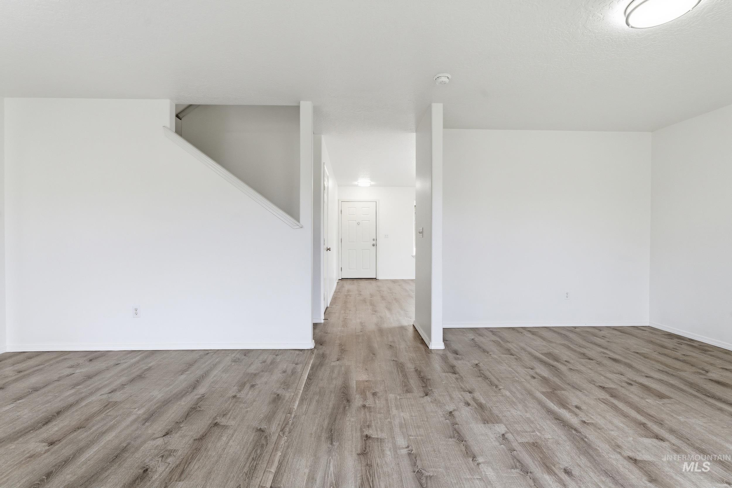 2200 W Lake Pointe Ct., Nampa, Idaho 83651, 4 Bedrooms, 3.5 Bathrooms, Residential For Sale, Price $429,900, 98983853