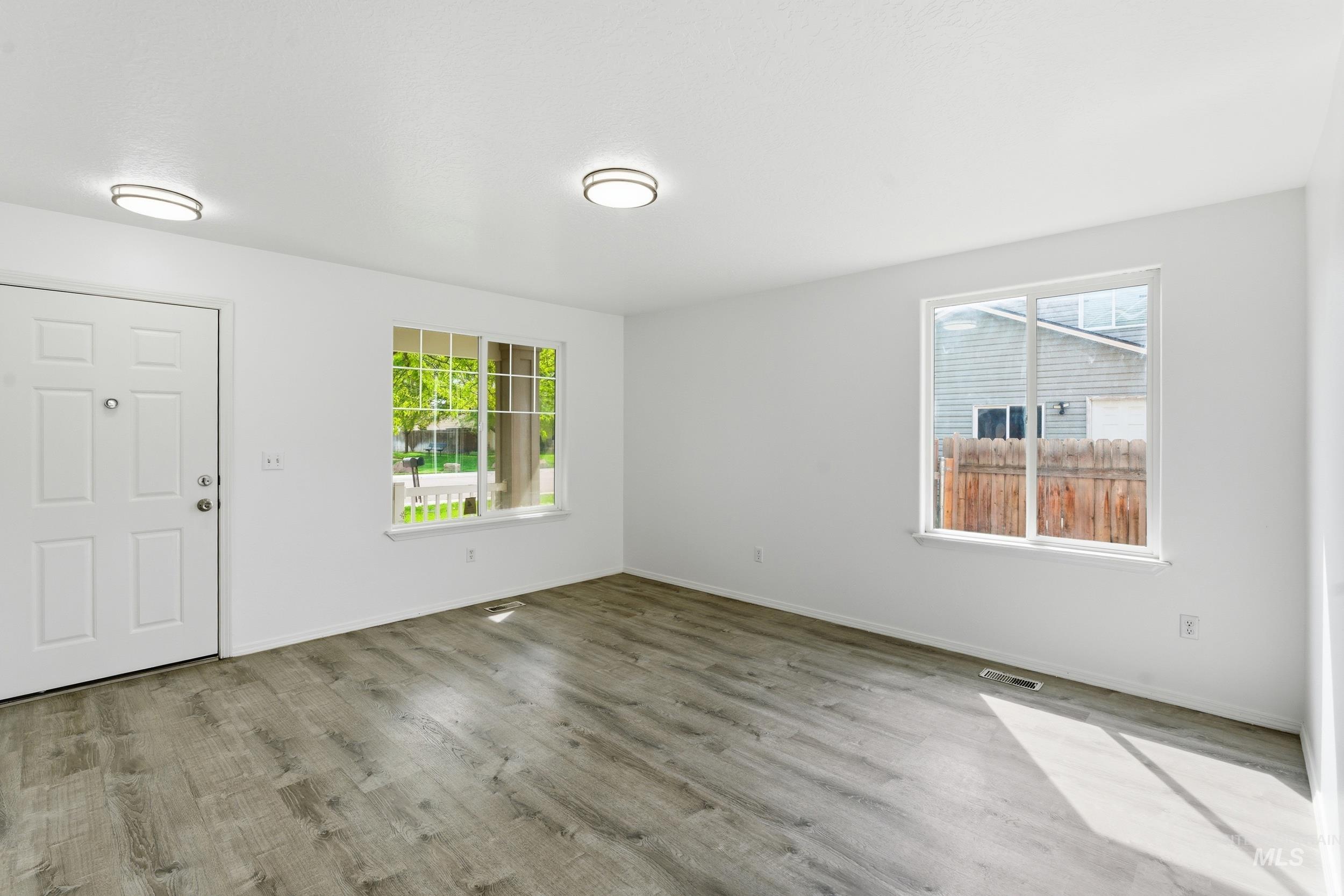 2200 W Lake Pointe Ct., Nampa, Idaho 83651, 4 Bedrooms, 3.5 Bathrooms, Residential For Sale, Price $429,900, 98983853