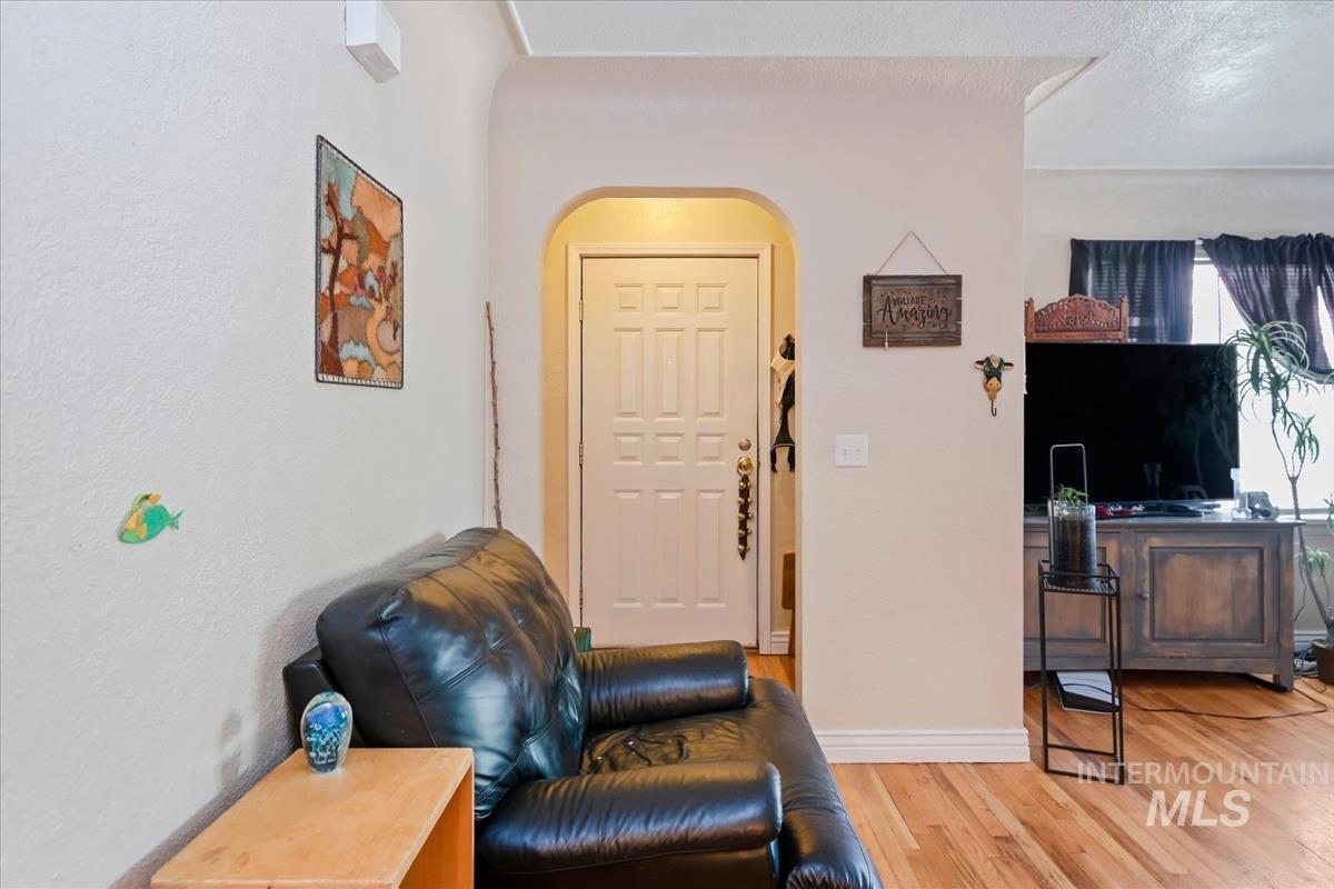 1320 S Holly, Nampa, Idaho 83686, 3 Bedrooms, 1.5 Bathrooms, Residential Income For Sale, Price $449,900,MLS 98983854