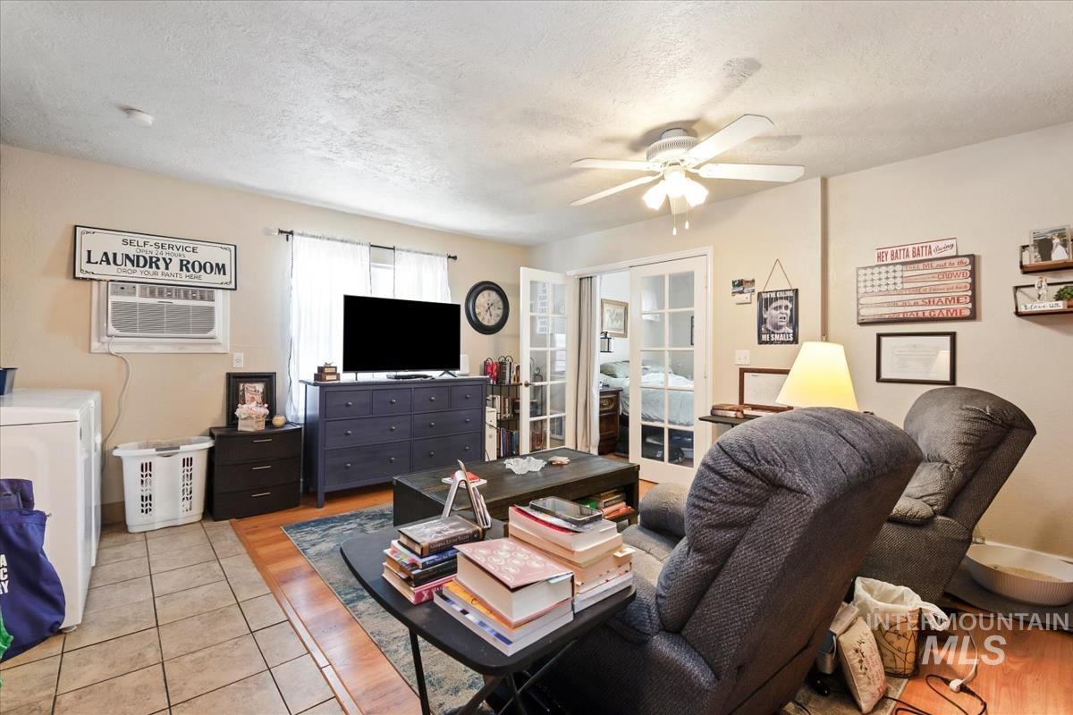 1320 S Holly, Nampa, Idaho 83686, 3 Bedrooms, 1.5 Bathrooms, Residential Income For Sale, Price $449,900,MLS 98983854