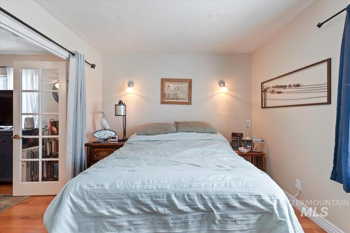 1320 S Holly, Nampa, Idaho 83686, 3 Bedrooms, 1.5 Bathrooms, Residential Income For Sale, Price $449,900,MLS 98983854