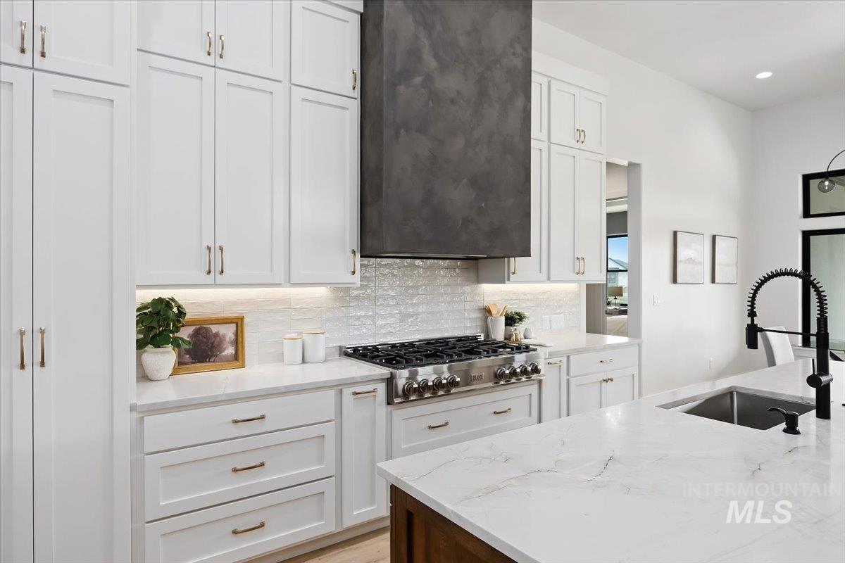 4244 N 2734 E, Twin Falls, Idaho 83301, 5 Bedrooms, 5 Bathrooms, Residential For Sale, Price $1,040,000, 98983855