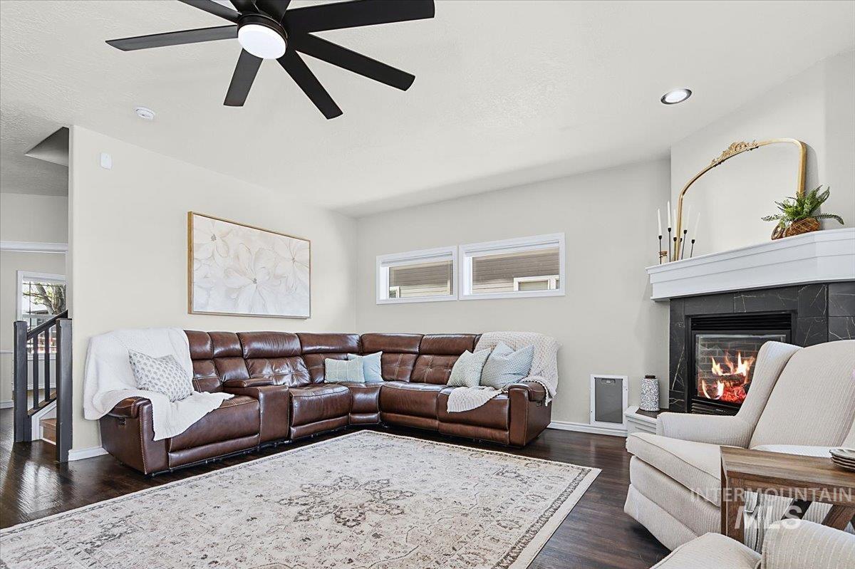 406 Triumph Drive, Middleton, Idaho 83644, 4 Bedrooms, 3.5 Bathrooms, Residential For Sale, Price $595,500,MLS 98983856