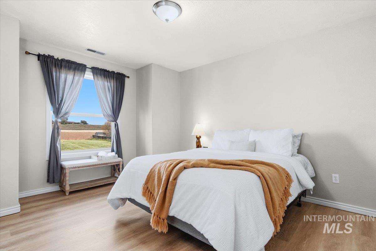 406 Triumph Drive, Middleton, Idaho 83644, 4 Bedrooms, 3.5 Bathrooms, Residential For Sale, Price $595,500,MLS 98983856