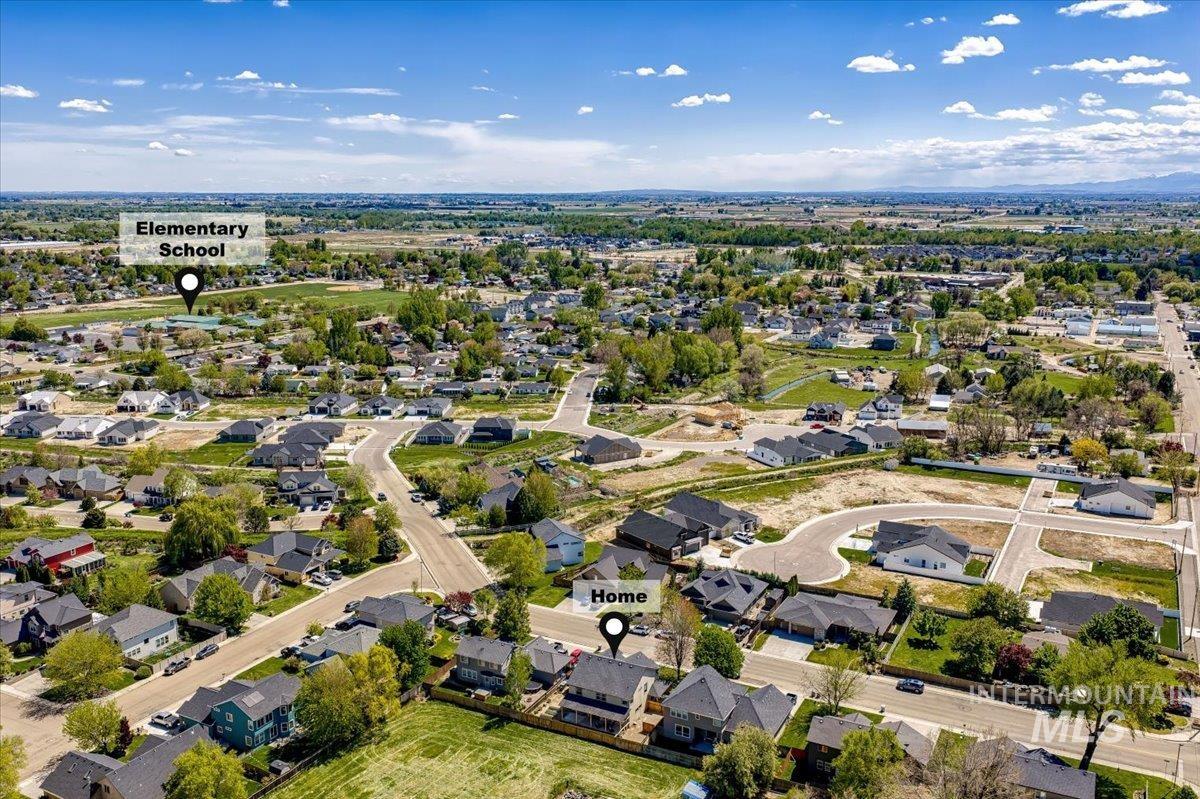 406 Triumph Drive, Middleton, Idaho 83644, 4 Bedrooms, 3.5 Bathrooms, Residential For Sale, Price $595,500,MLS 98983856