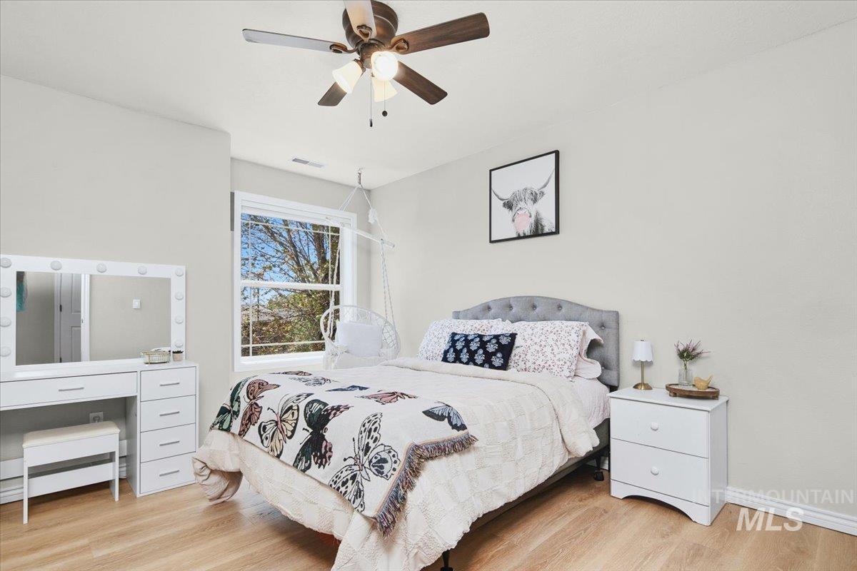 406 Triumph Drive, Middleton, Idaho 83644, 4 Bedrooms, 3.5 Bathrooms, Residential For Sale, Price $595,500,MLS 98983856