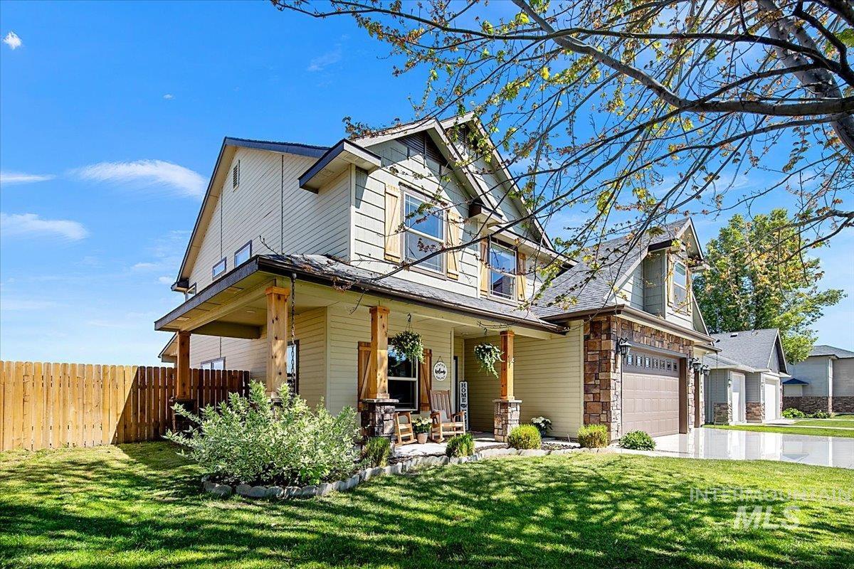 406 Triumph Drive, Middleton, Idaho 83644, 4 Bedrooms, 3.5 Bathrooms, Residential For Sale, Price $595,500,MLS 98983856