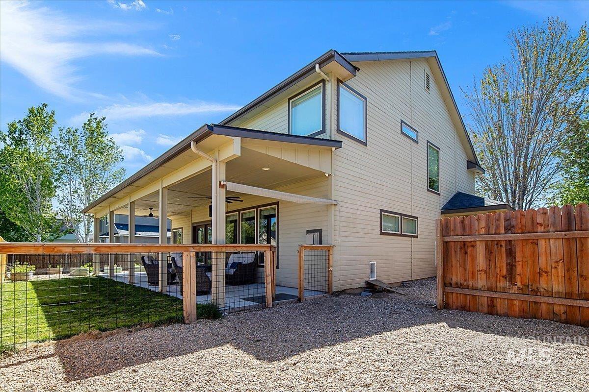 406 Triumph Drive, Middleton, Idaho 83644, 4 Bedrooms, 3.5 Bathrooms, Residential For Sale, Price $595,500,MLS 98983856