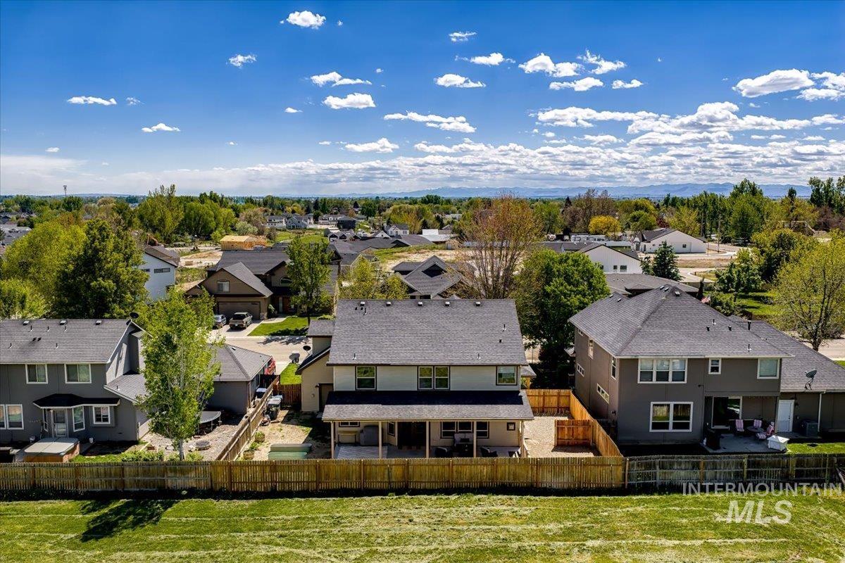 406 Triumph Drive, Middleton, Idaho 83644, 4 Bedrooms, 3.5 Bathrooms, Residential For Sale, Price $595,500,MLS 98983856