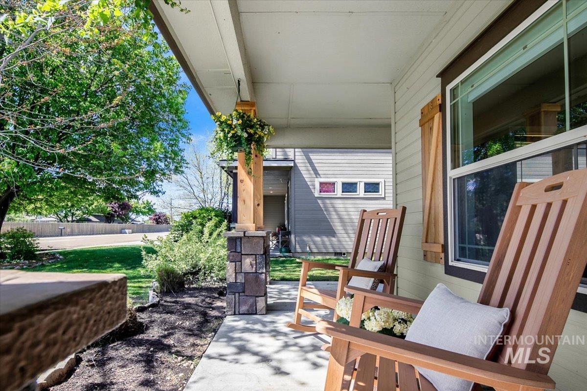 406 Triumph Drive, Middleton, Idaho 83644, 4 Bedrooms, 3.5 Bathrooms, Residential For Sale, Price $595,500,MLS 98983856