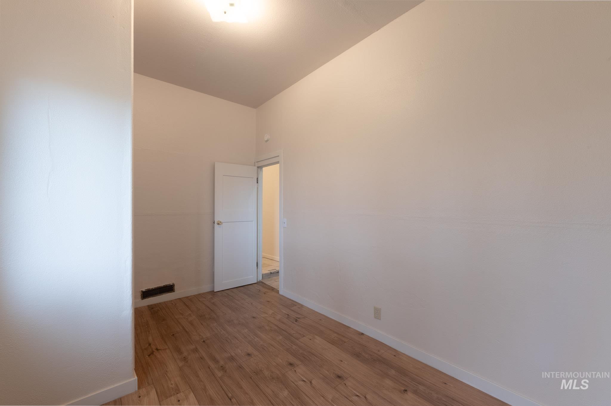 1410 S St, Heyburn, Idaho 83336, 3 Bedrooms, 1 Bathroom, Residential For Sale, Price $210,000, 98983857