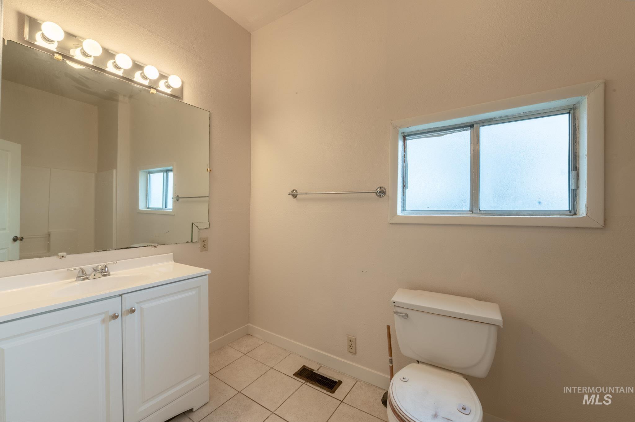 1410 S St, Heyburn, Idaho 83336, 3 Bedrooms, 1 Bathroom, Residential For Sale, Price $210,000, 98983857