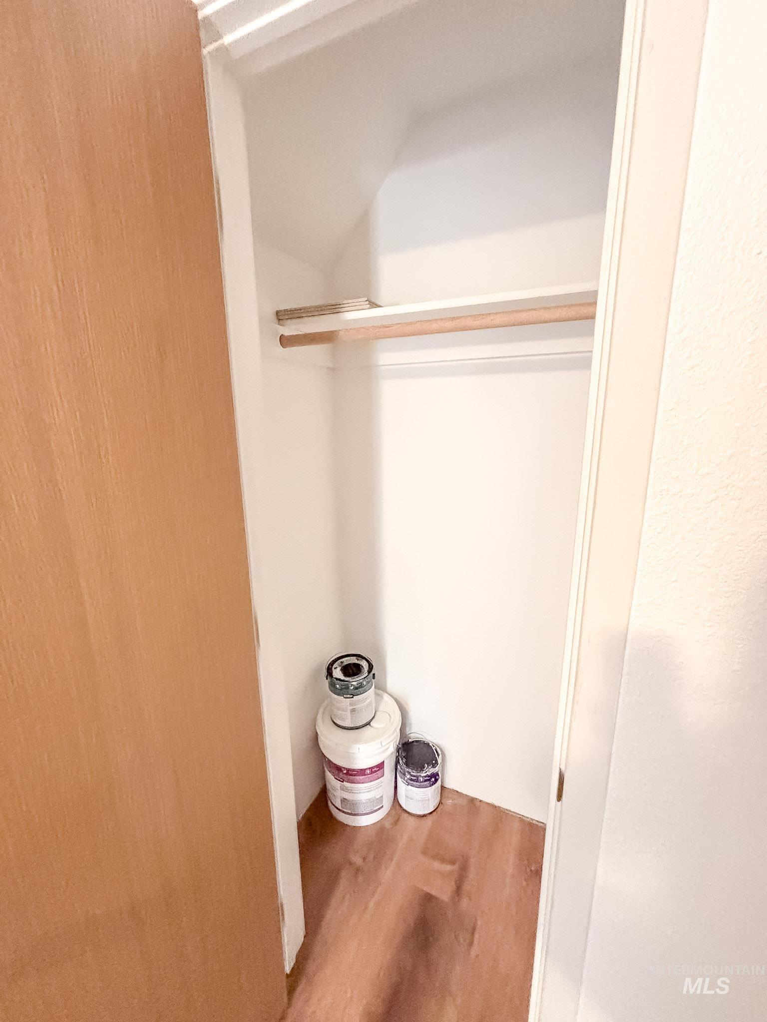 302 Rossiter Court, Pierce, Idaho 83546, 2 Bedrooms, 1 Bathroom, Residential For Sale, Price $270,000, 98983858