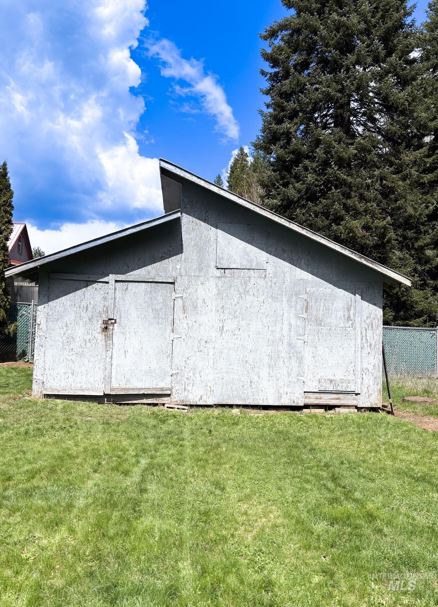 302 Rossiter Court, Pierce, Idaho 83546, 2 Bedrooms, 1 Bathroom, Residential For Sale, Price $270,000, 98983858