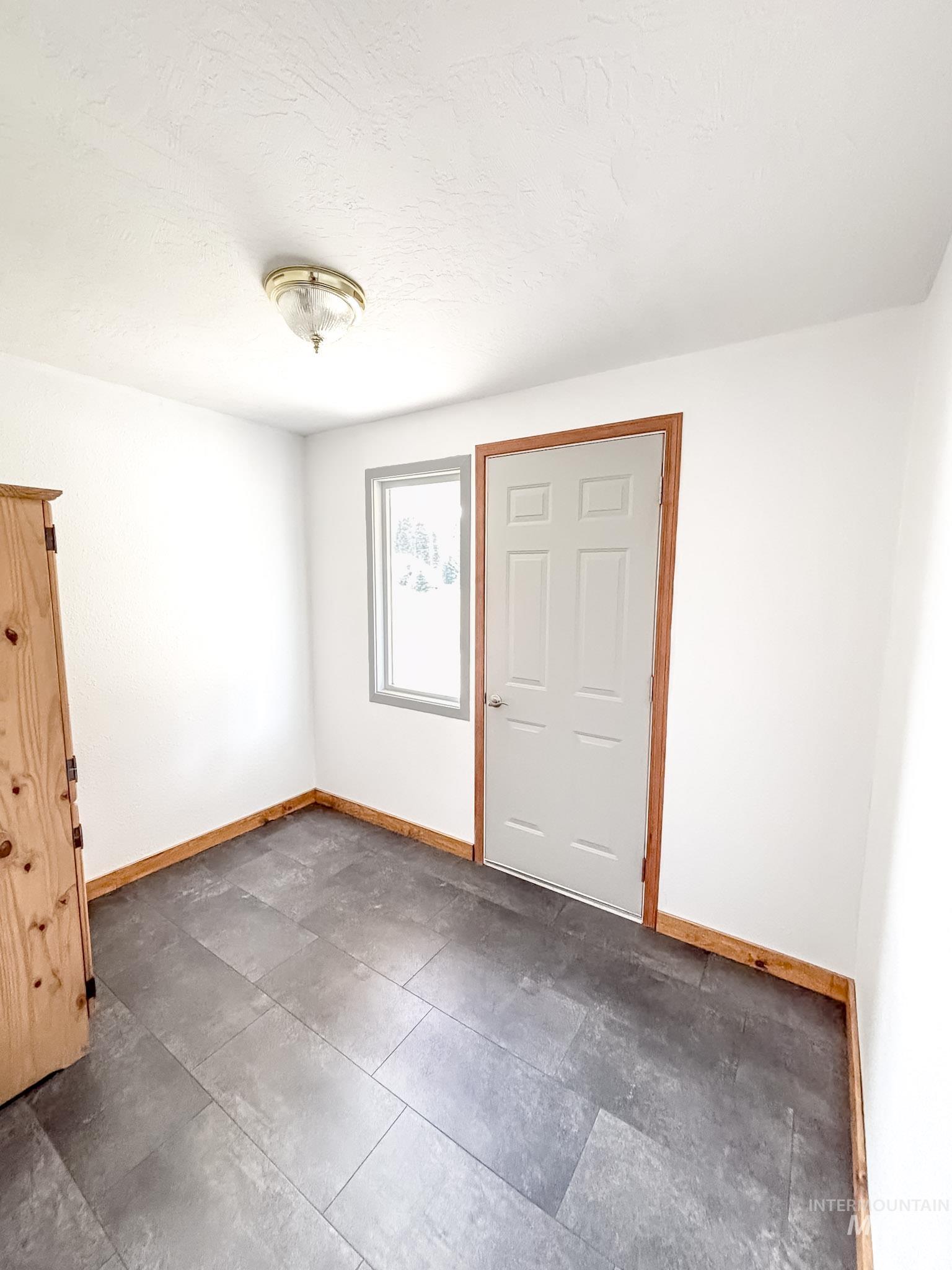 302 Rossiter Court, Pierce, Idaho 83546, 2 Bedrooms, 1 Bathroom, Residential For Sale, Price $270,000, 98983858