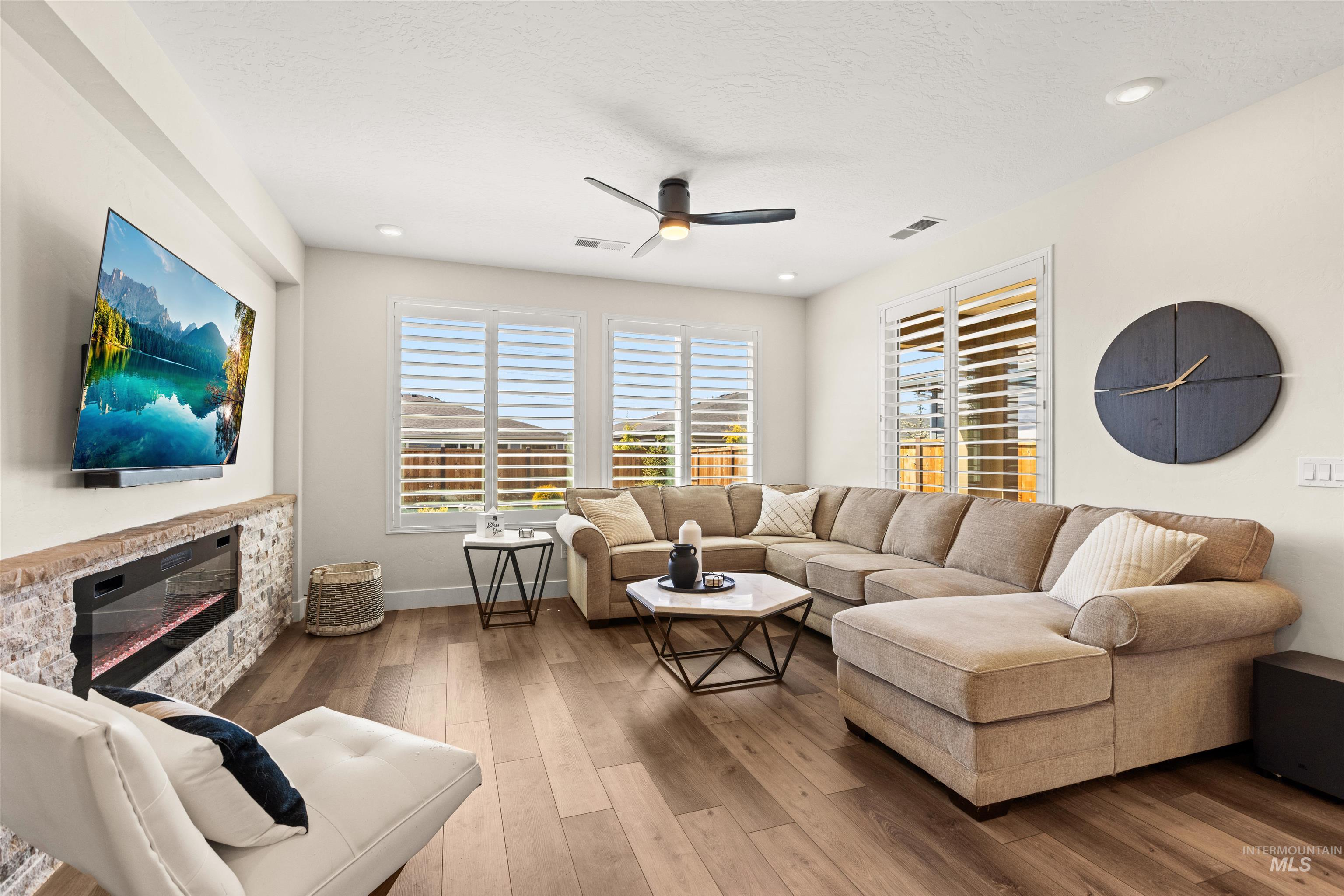 12059 S Integrity Ln, Kuna, Idaho 83634, 2 Bedrooms, 2 Bathrooms, Residential For Sale, Price $456,000, 98983859