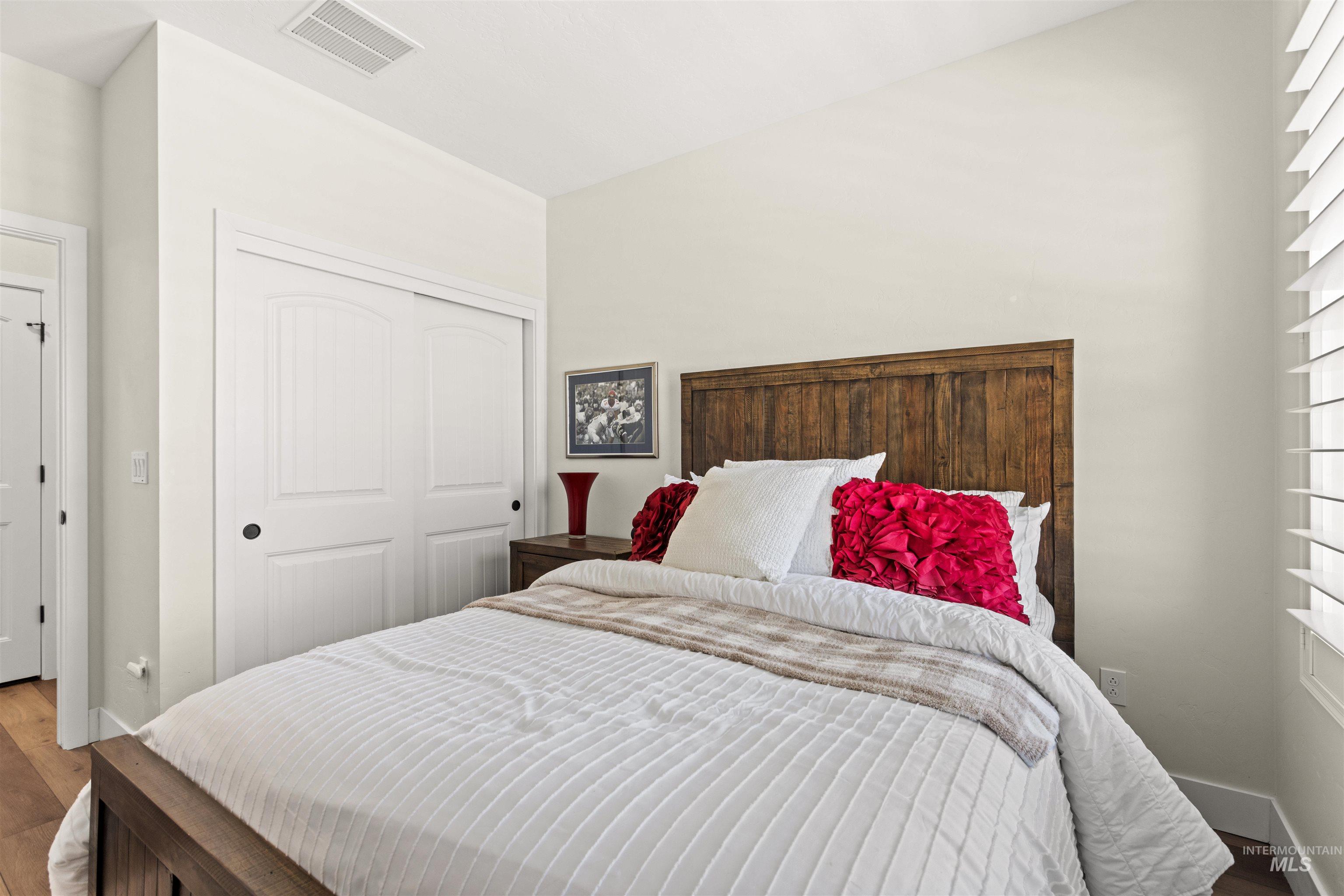 12059 S Integrity Ln, Kuna, Idaho 83634, 2 Bedrooms, 2 Bathrooms, Residential For Sale, Price $456,000, 98983859