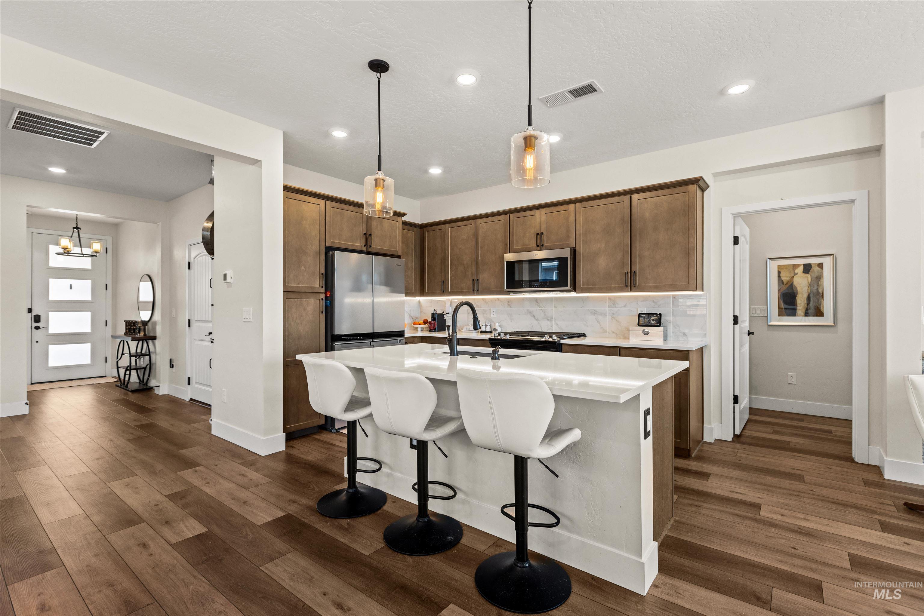 12059 S Integrity Ln, Kuna, Idaho 83634, 2 Bedrooms, 2 Bathrooms, Residential For Sale, Price $456,000, 98983859