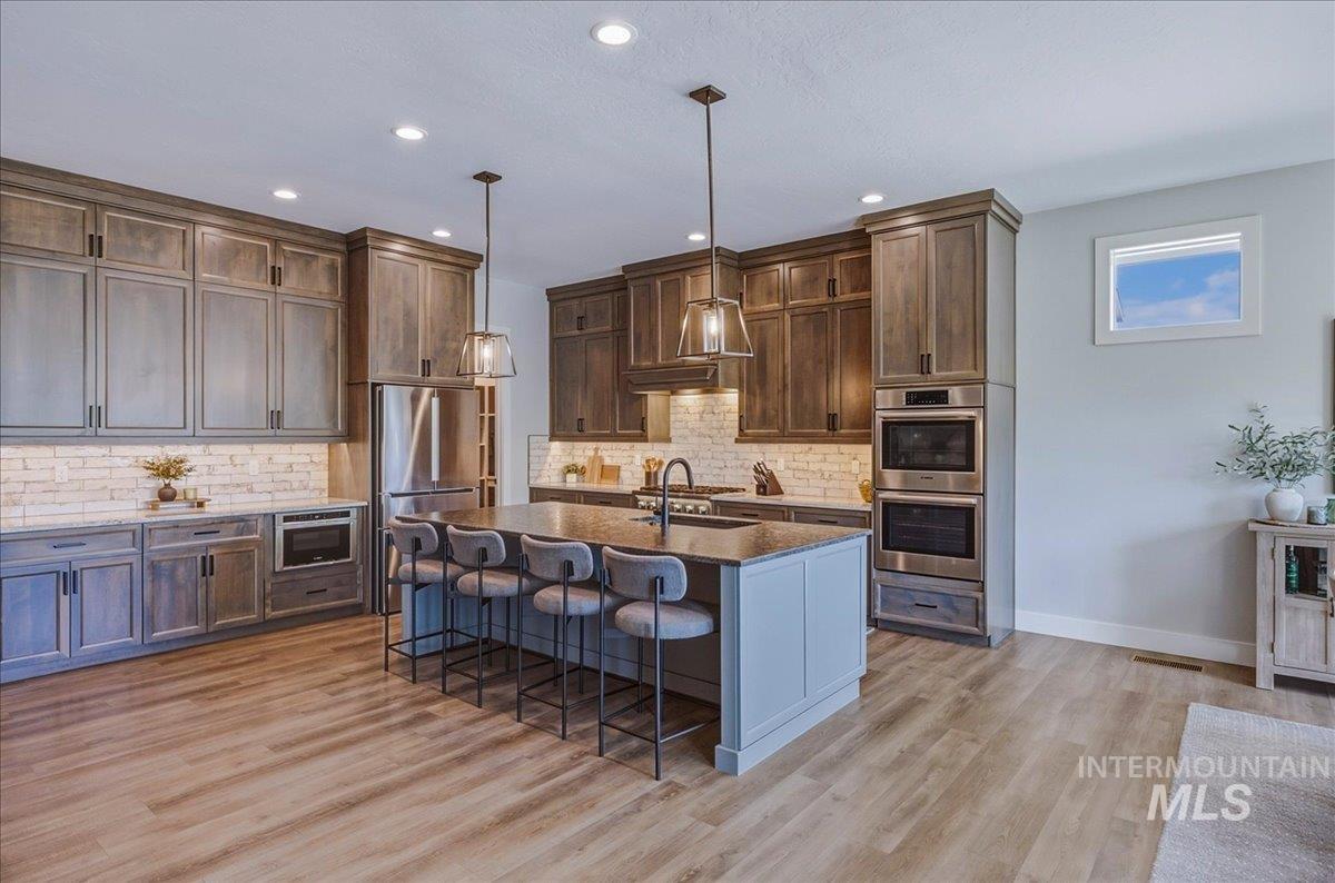 8033 W Sparks Lake Dr, Boise, Idaho 83714, 4 Bedrooms, 2.5 Bathrooms, Residential For Sale, Price $1,040,000,MLS 98983862