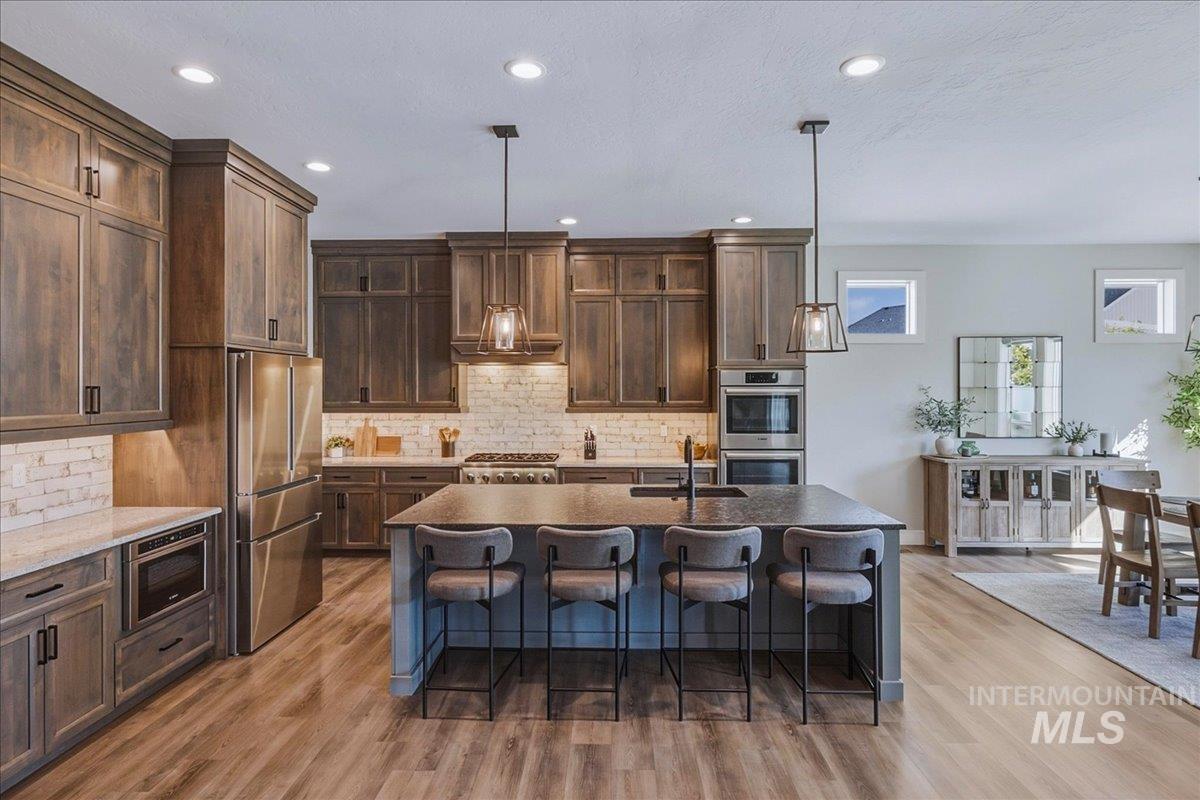 8033 W Sparks Lake Dr, Boise, Idaho 83714, 4 Bedrooms, 2.5 Bathrooms, Residential For Sale, Price $1,040,000,MLS 98983862