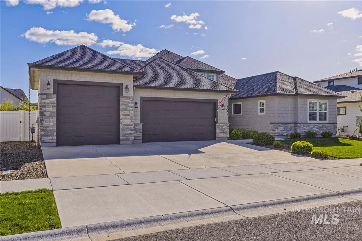 8033 W Sparks Lake Dr, Boise, Idaho 83714, 4 Bedrooms, 2.5 Bathrooms, Residential For Sale, Price $1,040,000,MLS 98983862