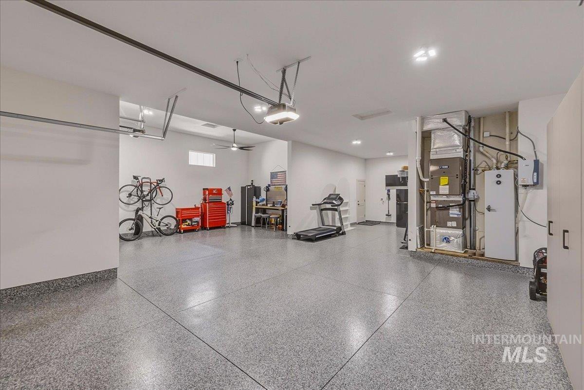 8033 W Sparks Lake Dr, Boise, Idaho 83714, 4 Bedrooms, 2.5 Bathrooms, Residential For Sale, Price $1,040,000,MLS 98983862