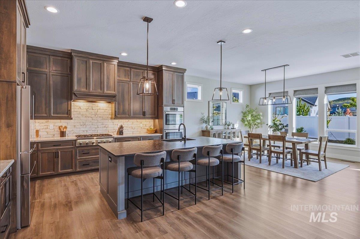 8033 W Sparks Lake Dr, Boise, Idaho 83714, 4 Bedrooms, 2.5 Bathrooms, Residential For Sale, Price $1,040,000,MLS 98983862