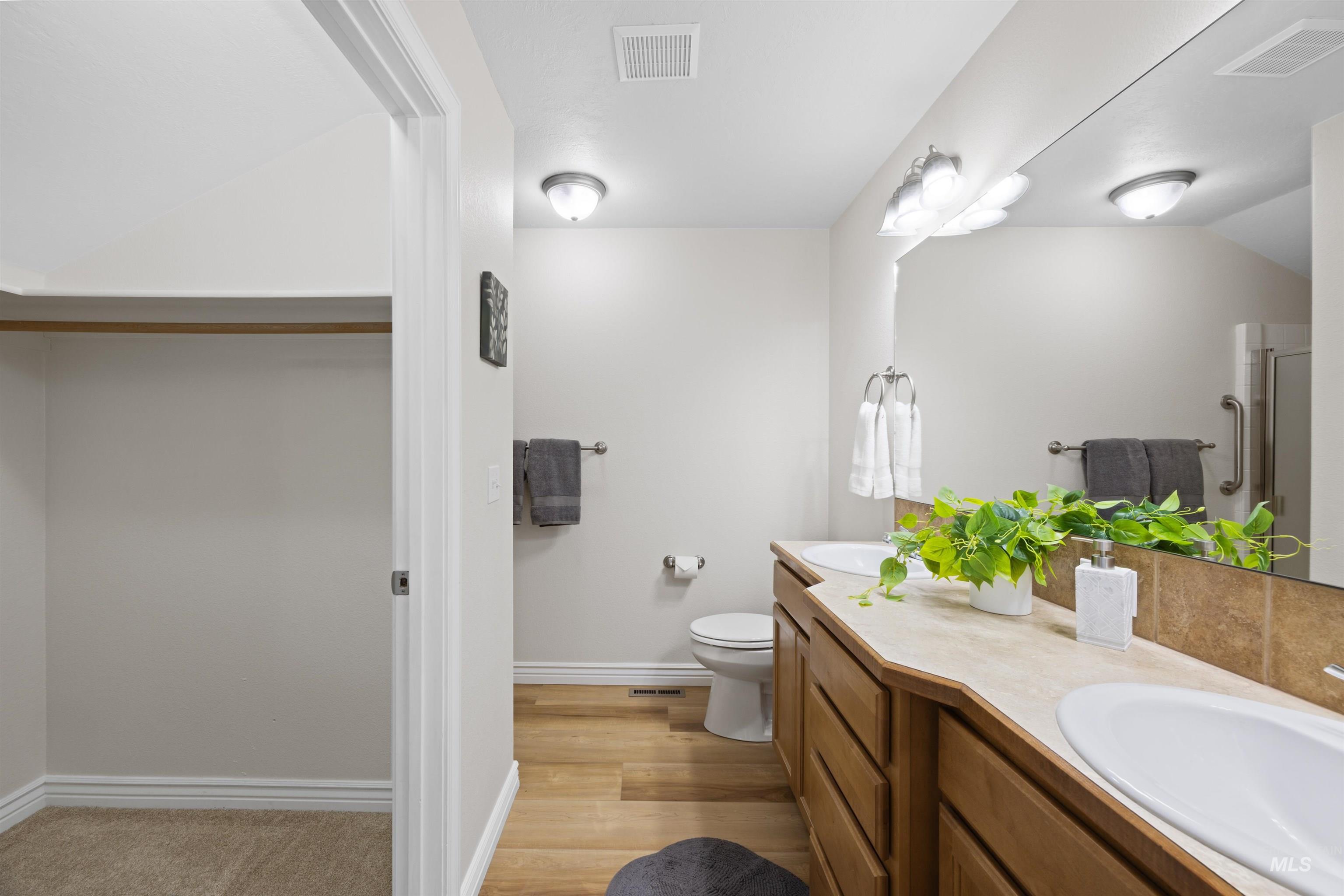 16899 N Darmady Loop, Nampa, Idaho 83586, 3 Bedrooms, 2 Bathrooms, Residential For Sale, Price $375,000, 98983863