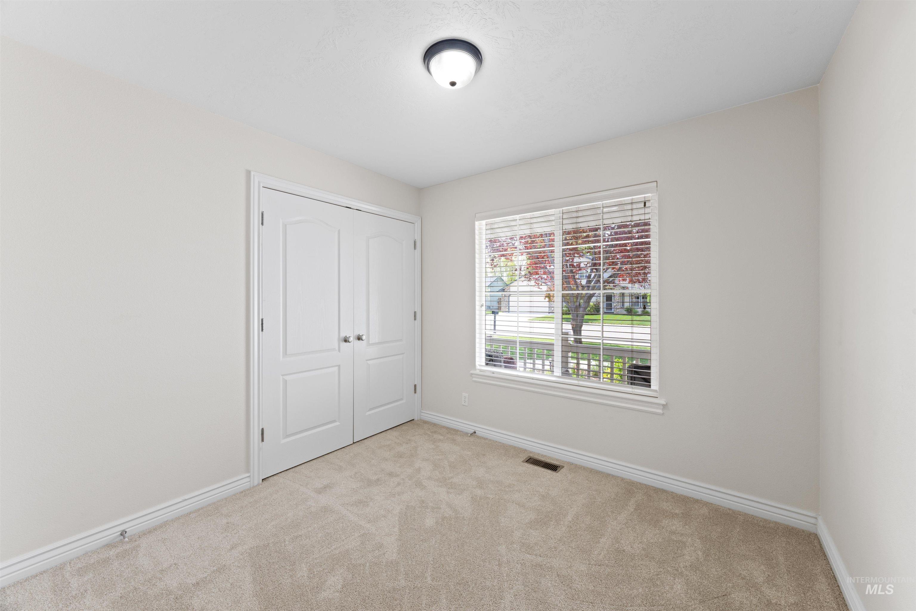 16899 N Darmady Loop, Nampa, Idaho 83586, 3 Bedrooms, 2 Bathrooms, Residential For Sale, Price $375,000, 98983863