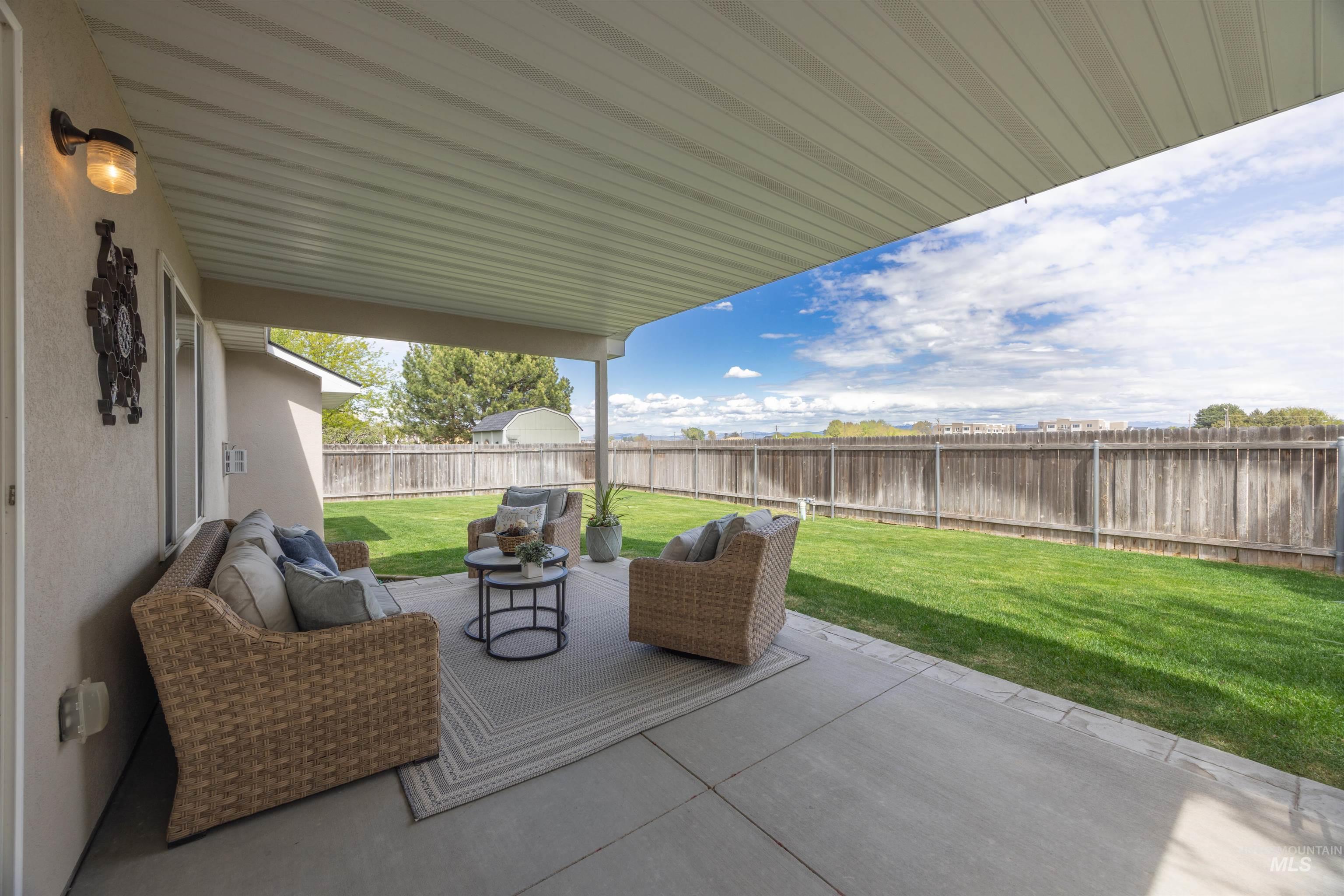 16899 N Darmady Loop, Nampa, Idaho 83586, 3 Bedrooms, 2 Bathrooms, Residential For Sale, Price $375,000, 98983863