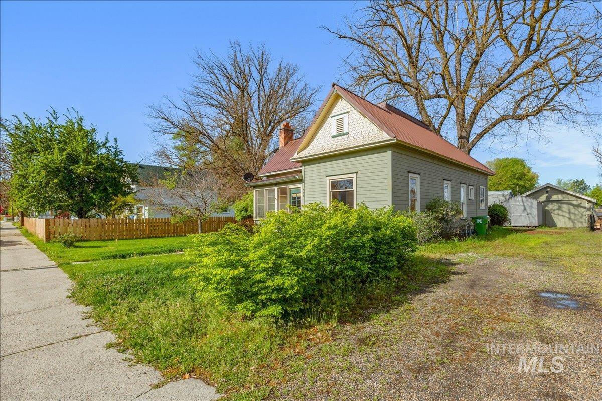 735 N 6th St, Payette, Idaho 83661, 2 Bedrooms, 1 Bathroom, Residential For Sale, Price $215,000, 98983865