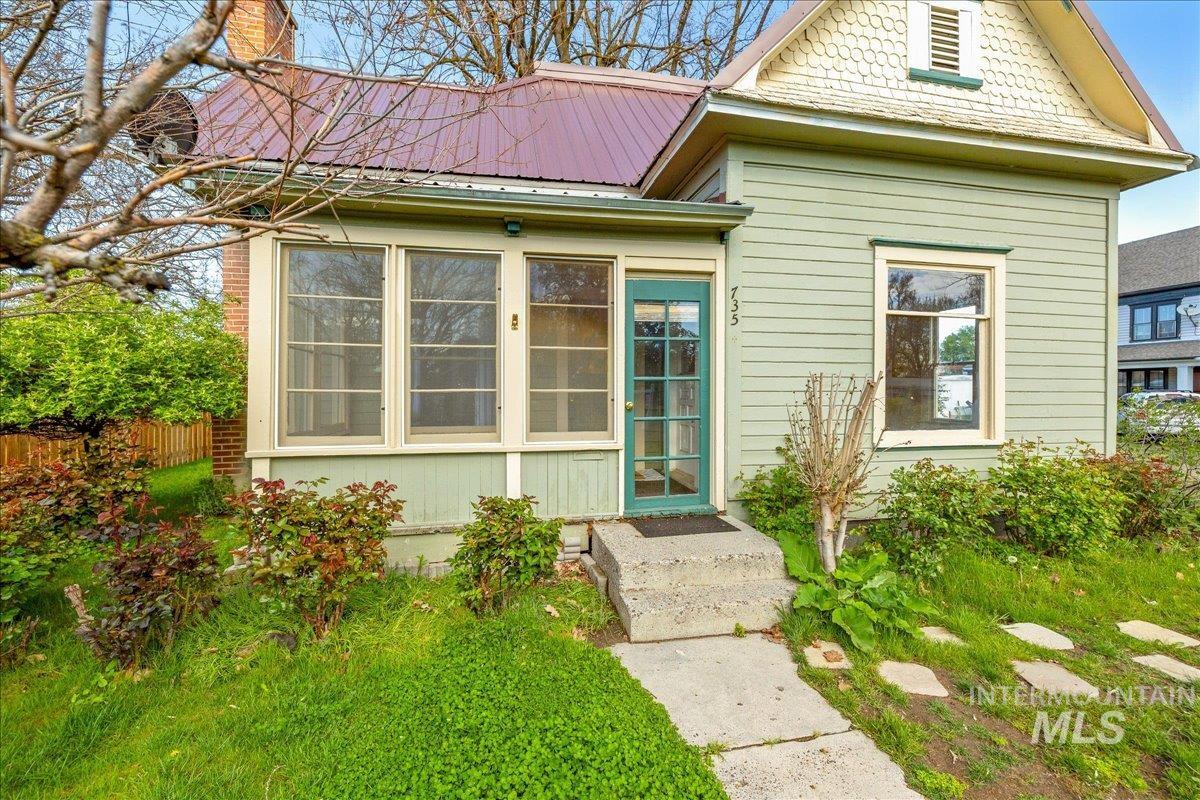 735 N 6th St, Payette, Idaho 83661, 2 Bedrooms, 1 Bathroom, Residential For Sale, Price $215,000, 98983865