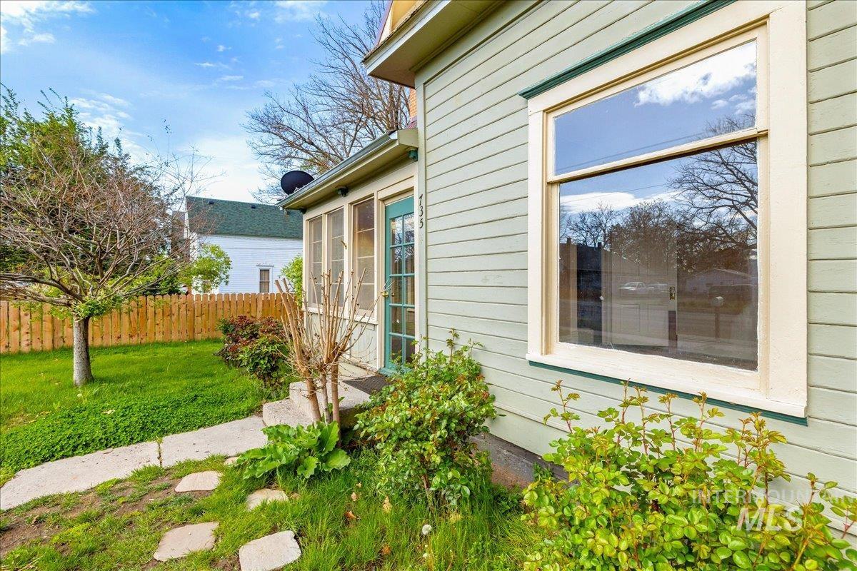 735 N 6th St, Payette, Idaho 83661, 2 Bedrooms, 1 Bathroom, Residential For Sale, Price $215,000, 98983865