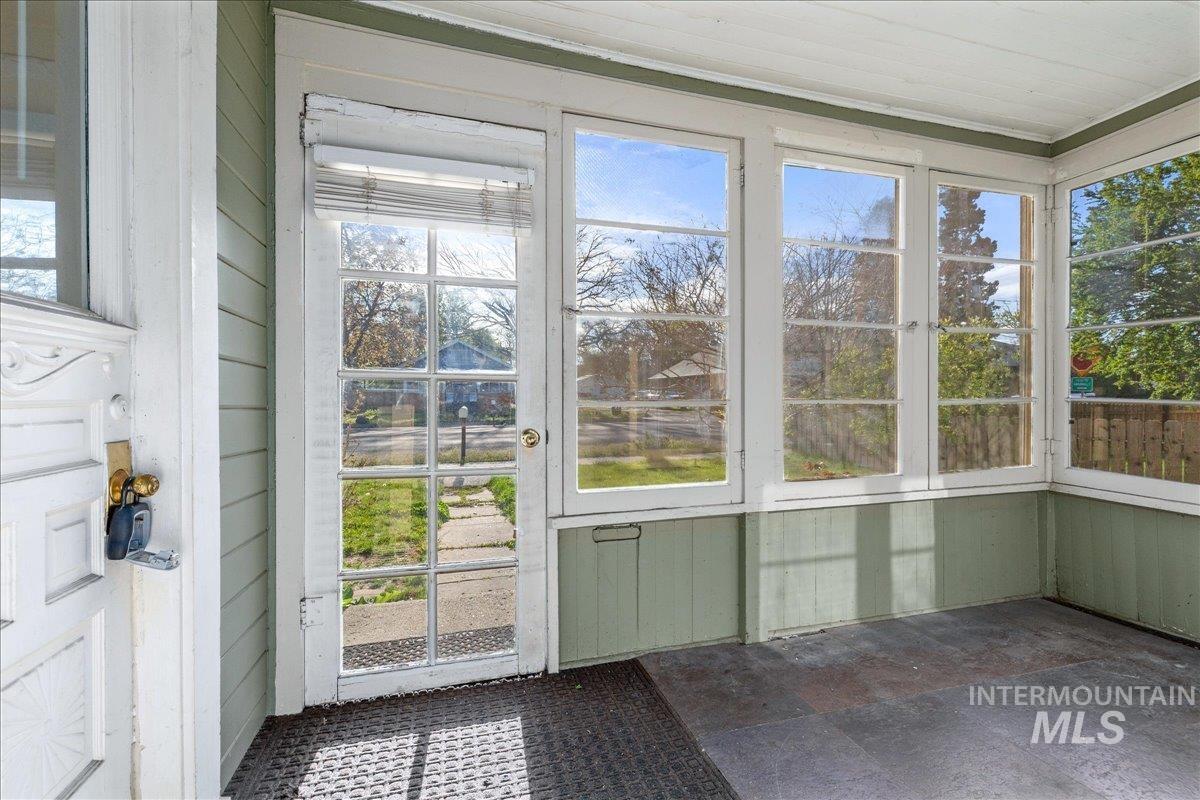 735 N 6th St, Payette, Idaho 83661, 2 Bedrooms, 1 Bathroom, Residential For Sale, Price $215,000, 98983865