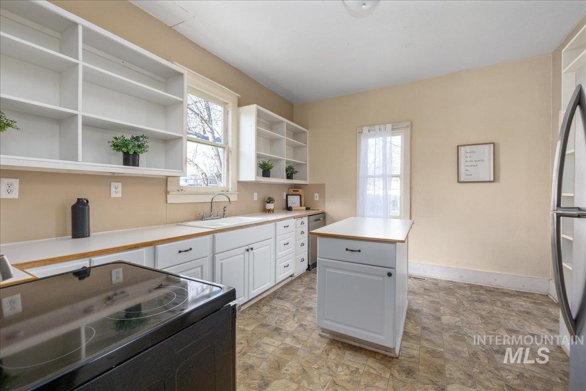 735 N 6th St, Payette, Idaho 83661, 2 Bedrooms, 1 Bathroom, Residential For Sale, Price $215,000, 98983865