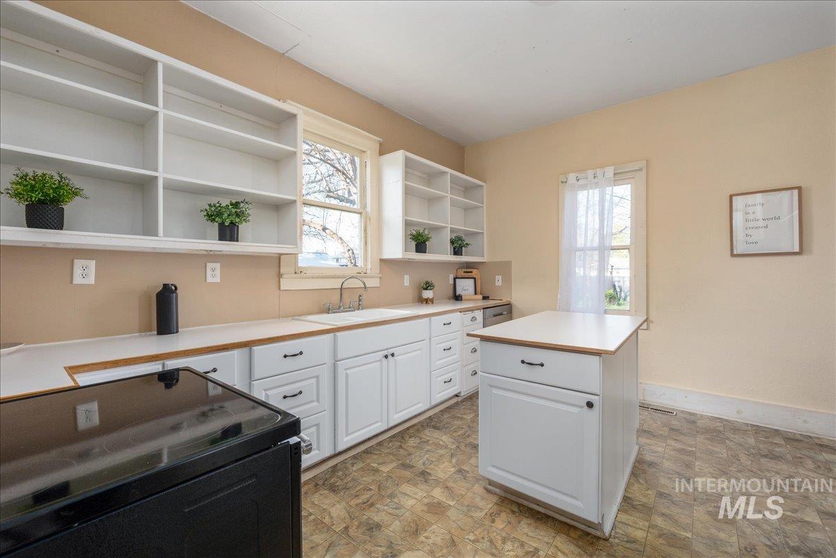 735 N 6th St, Payette, Idaho 83661, 2 Bedrooms, 1 Bathroom, Residential For Sale, Price $215,000, 98983865