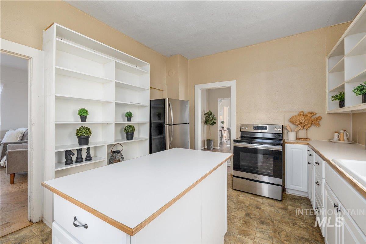 735 N 6th St, Payette, Idaho 83661, 2 Bedrooms, 1 Bathroom, Residential For Sale, Price $215,000, 98983865