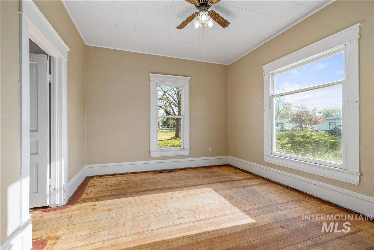 735 N 6th St, Payette, Idaho 83661, 2 Bedrooms, 1 Bathroom, Residential For Sale, Price $215,000, 98983865