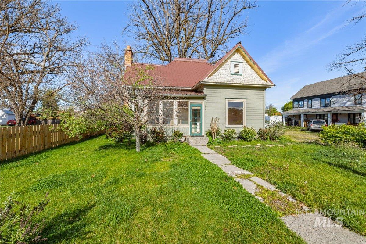 735 N 6th St, Payette, Idaho 83661, 2 Bedrooms, 1 Bathroom, Residential For Sale, Price $215,000, 98983865