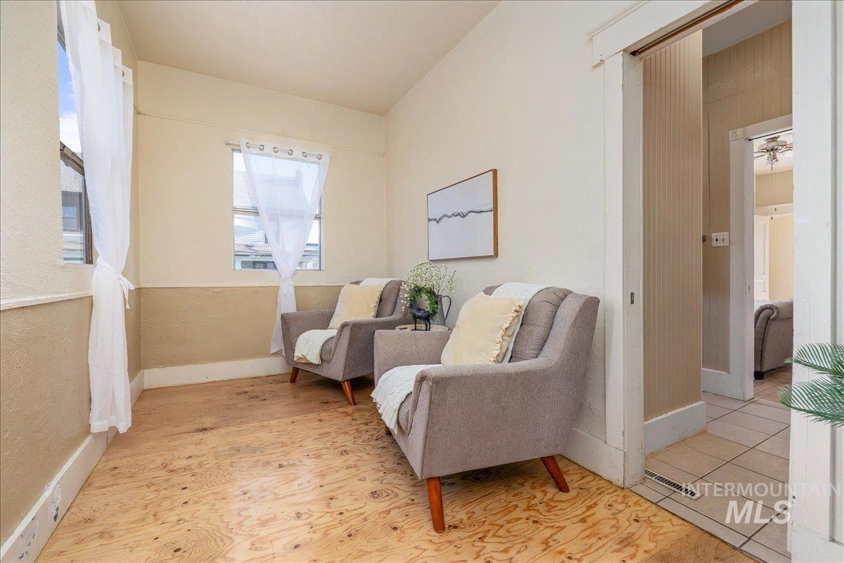 735 N 6th St, Payette, Idaho 83661, 2 Bedrooms, 1 Bathroom, Residential For Sale, Price $215,000, 98983865