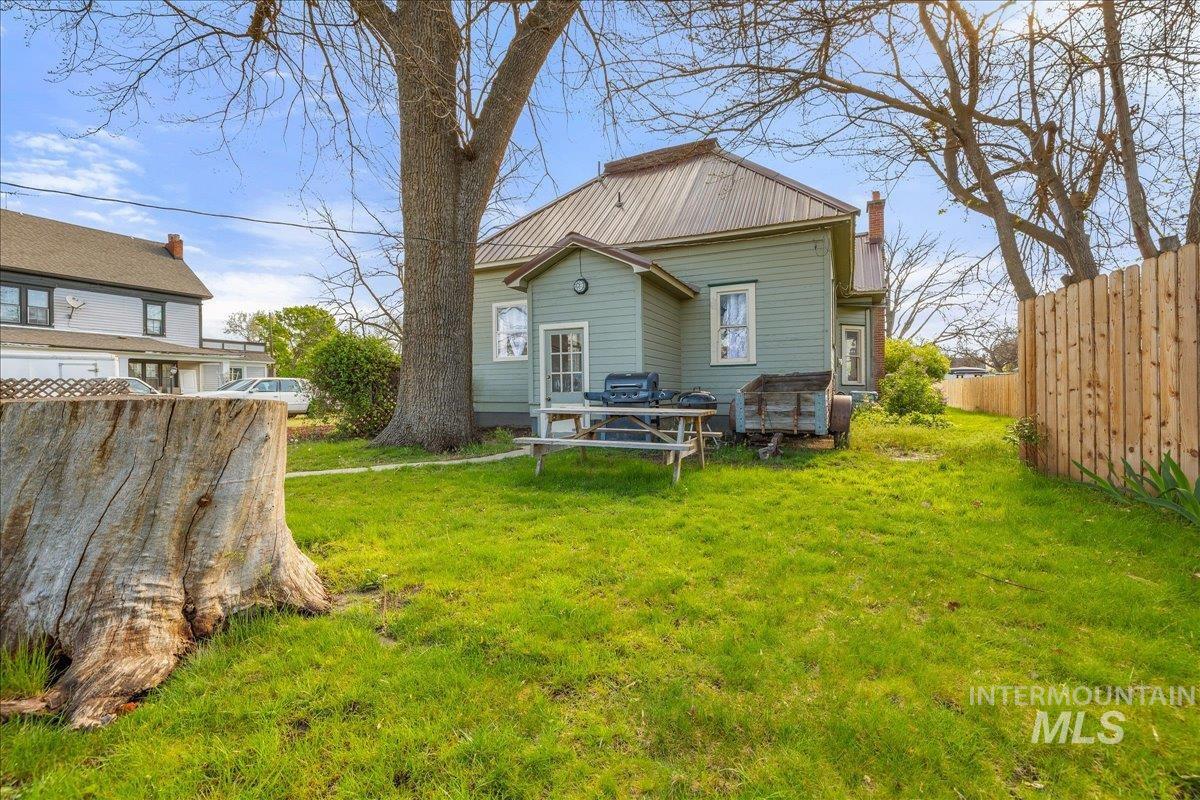 735 N 6th St, Payette, Idaho 83661, 2 Bedrooms, 1 Bathroom, Residential For Sale, Price $215,000, 98983865