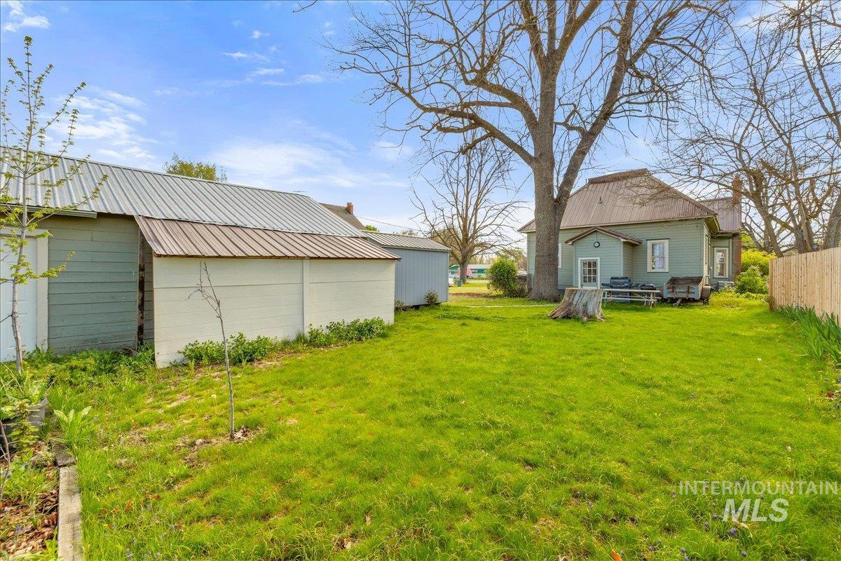 735 N 6th St, Payette, Idaho 83661, 2 Bedrooms, 1 Bathroom, Residential For Sale, Price $215,000, 98983865