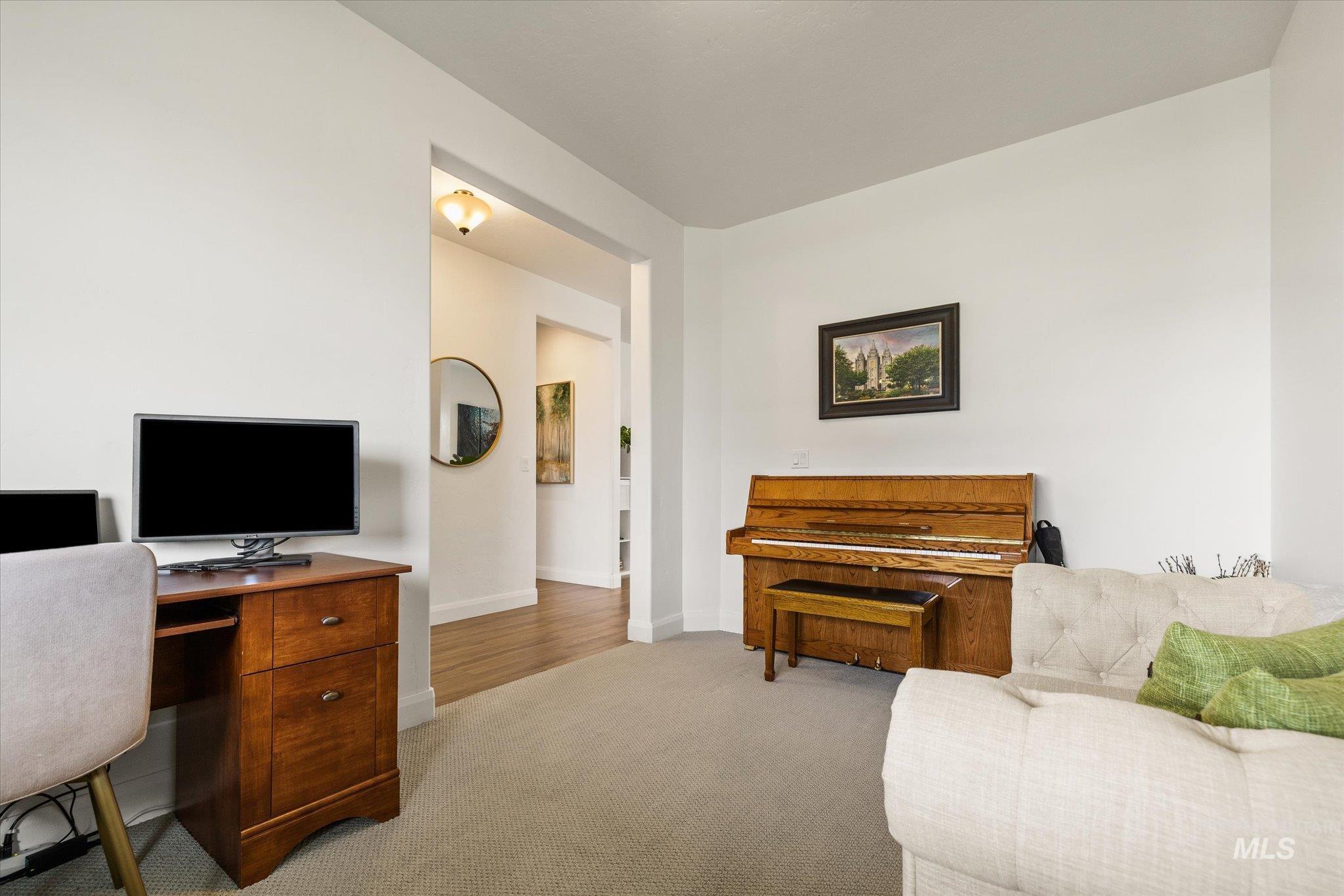 4888 N Predo Ave, Meridian, Idaho 83646, 3 Bedrooms, 2.5 Bathrooms, Residential For Sale, Price $599,900, 98983867