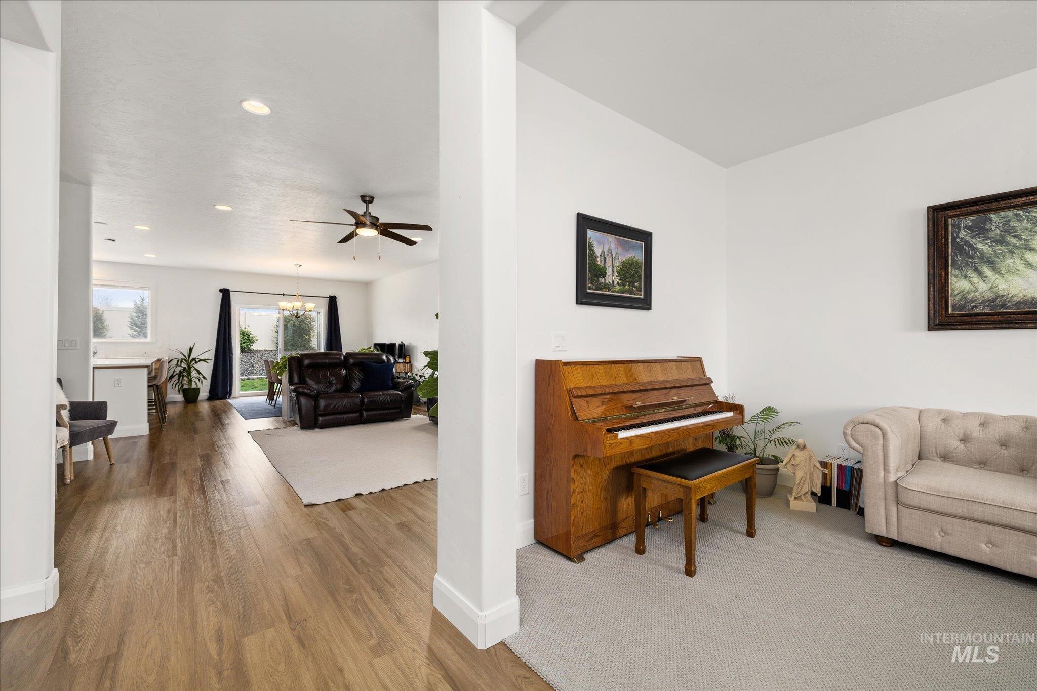 4888 N Predo Ave, Meridian, Idaho 83646, 3 Bedrooms, 2.5 Bathrooms, Residential For Sale, Price $599,900, 98983867